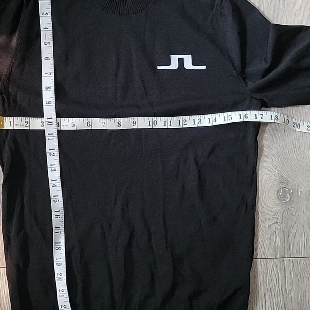 J.Lindeberg Men's Black Crewneck Sweater - Picture 4 of 4